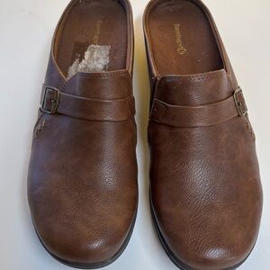 Baretraps Dawn Clogs Brown Comfort Mule Slip On Buckle Women’s 8M NEW